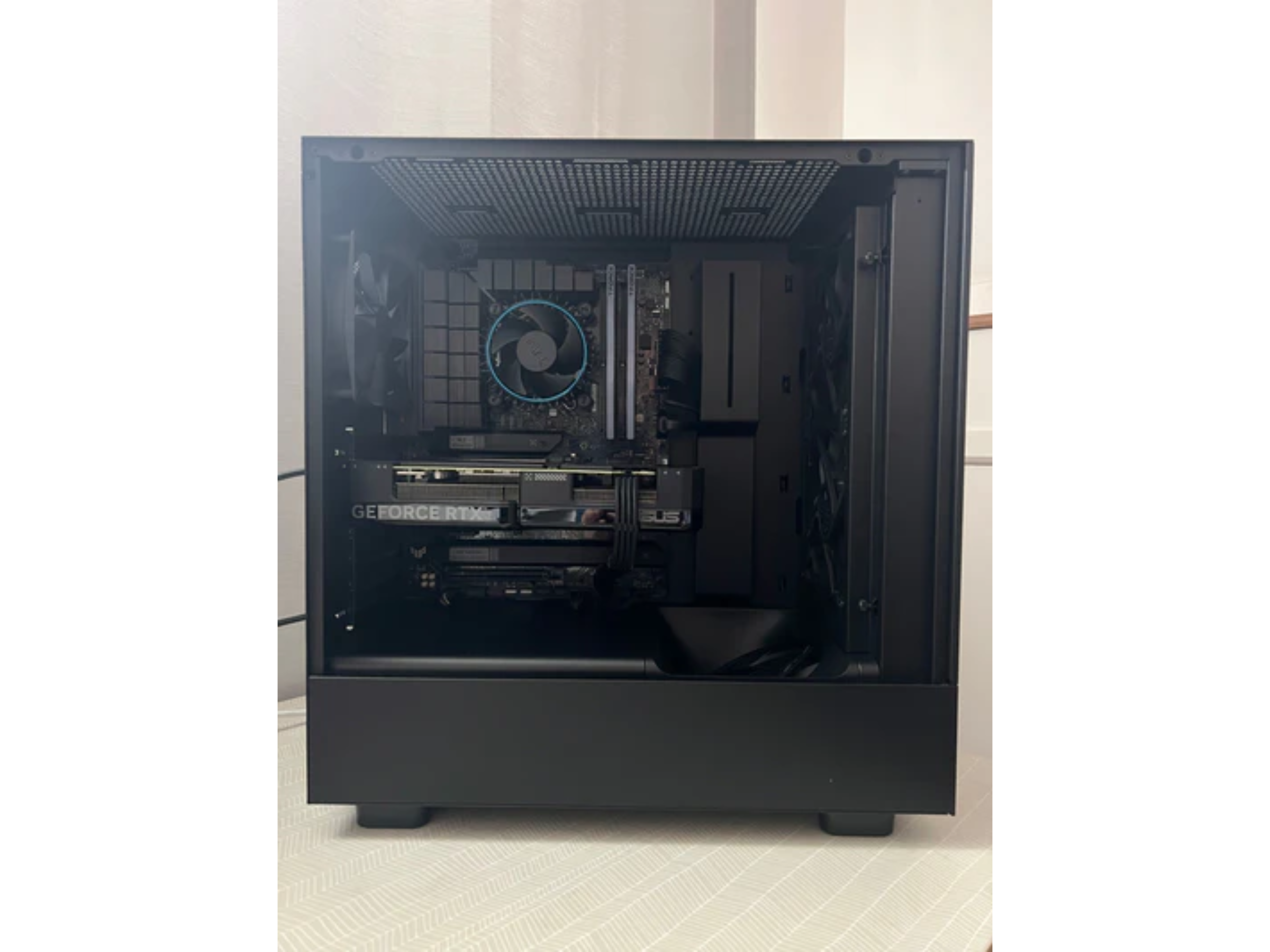 Gaming Zone Level 1 - Gaming Computer (Intel® Core™ i5-13400F Processor, NVIDIA GeForce RTX™ 4060 Ti)