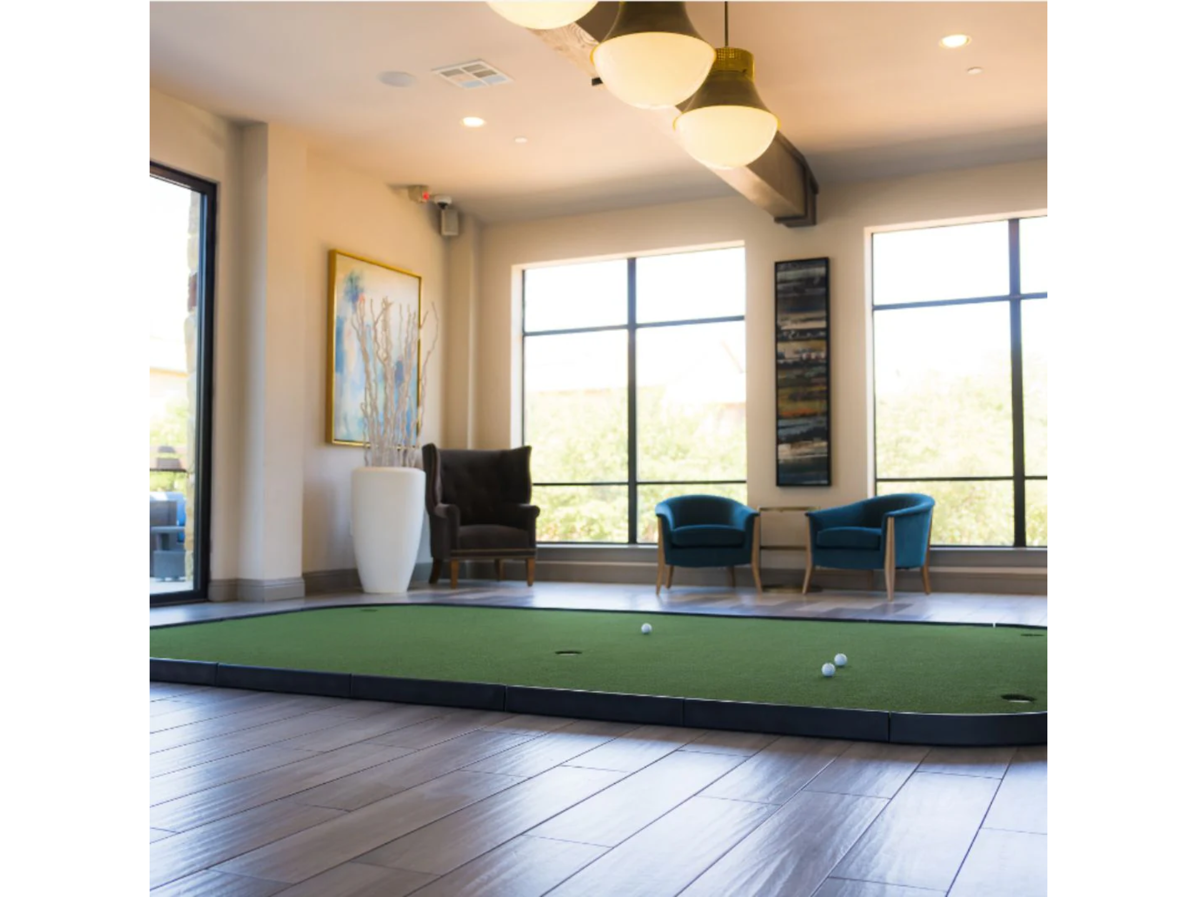 SIGPRO Executive Putting Green