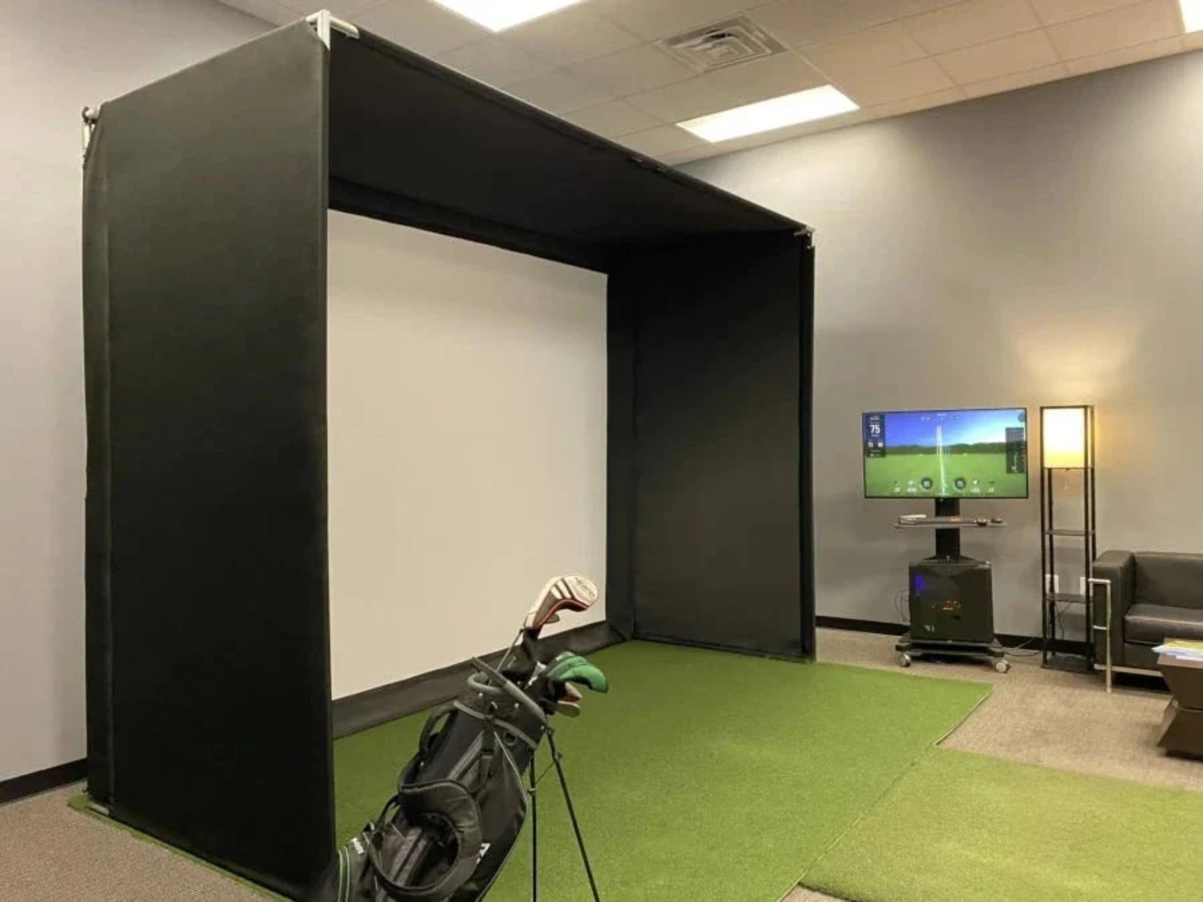 DIY Bay Golf Simulator Enclosure