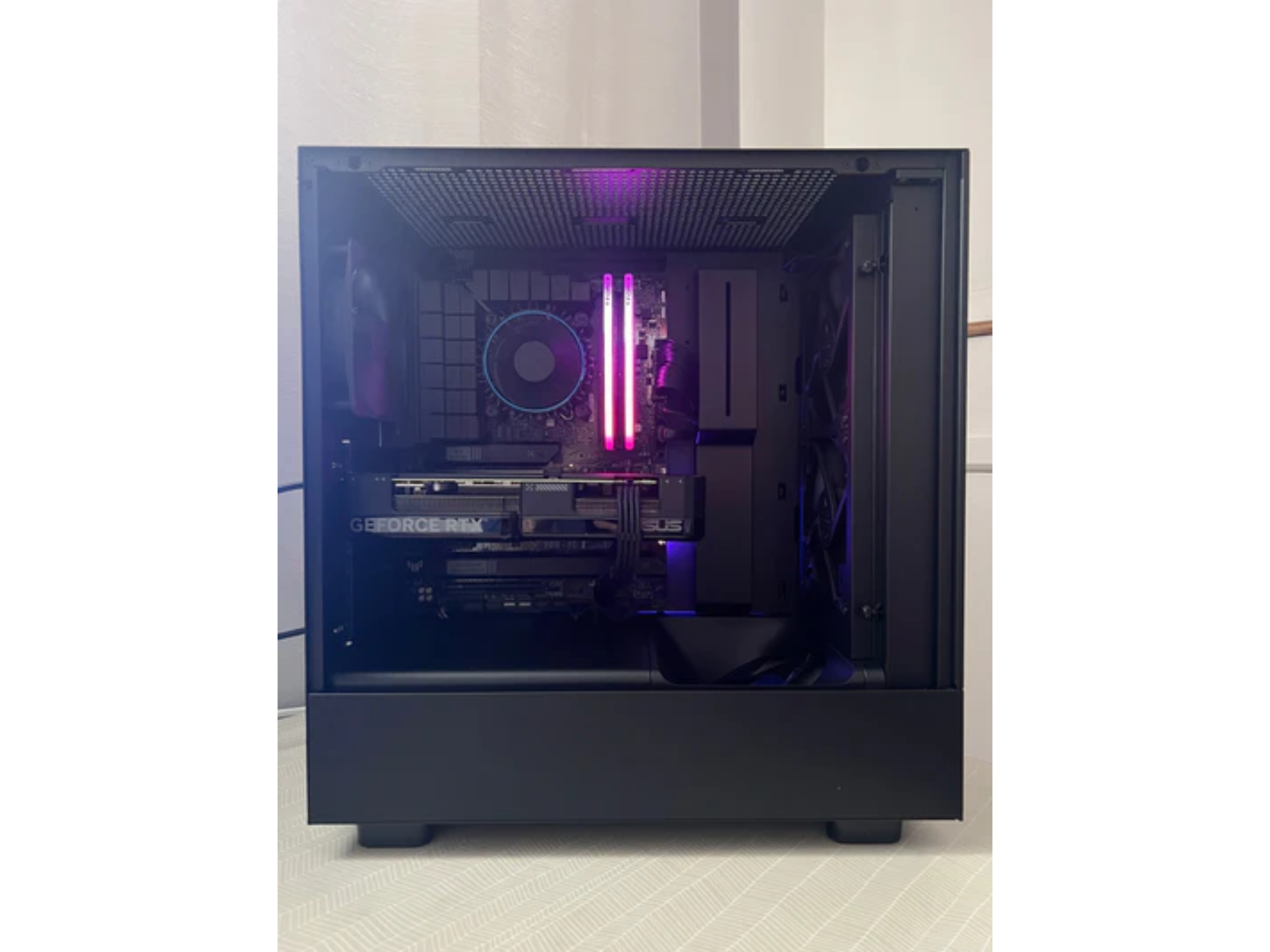 Gaming Zone Level 2 - Gaming Computer (Intel® Core™ i5-14600K Processor, NVIDIA GeForce RTX™ 5070)