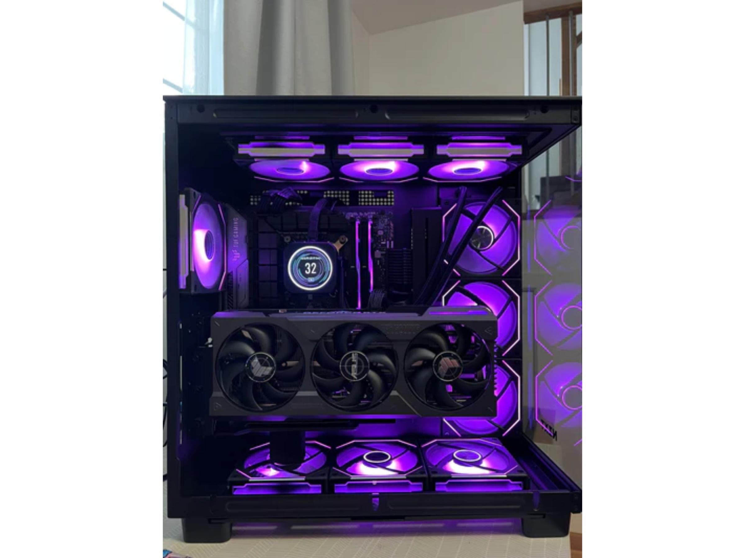 Gaming Zone Level 5 - Gaming Computer (Intel® Core™ i7-14700K Processor, NVIDIA GeForce RTX™ 5090)