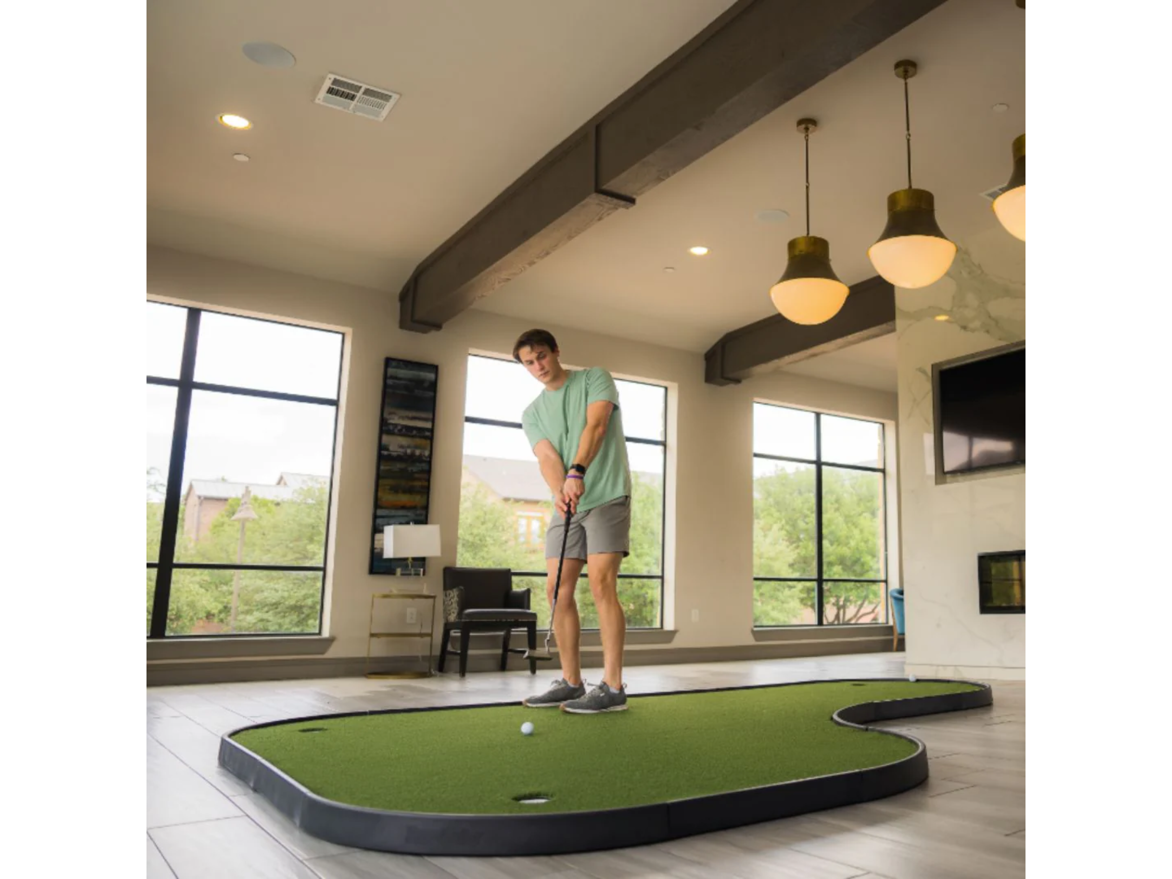 SIG LITE INDOOR PUTTING GREEN 4' x 10'