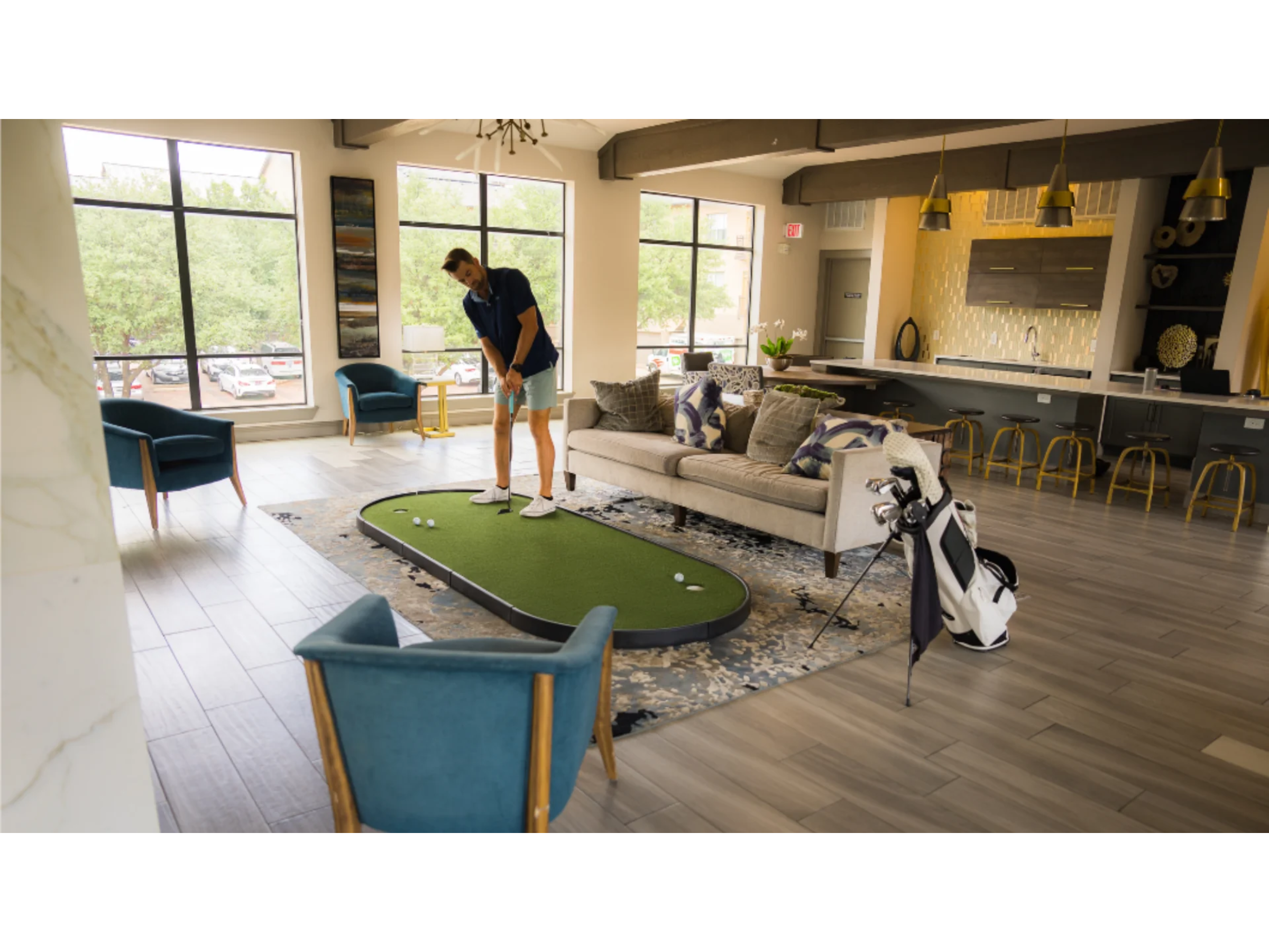 SIGPRO Gimme Putting Green