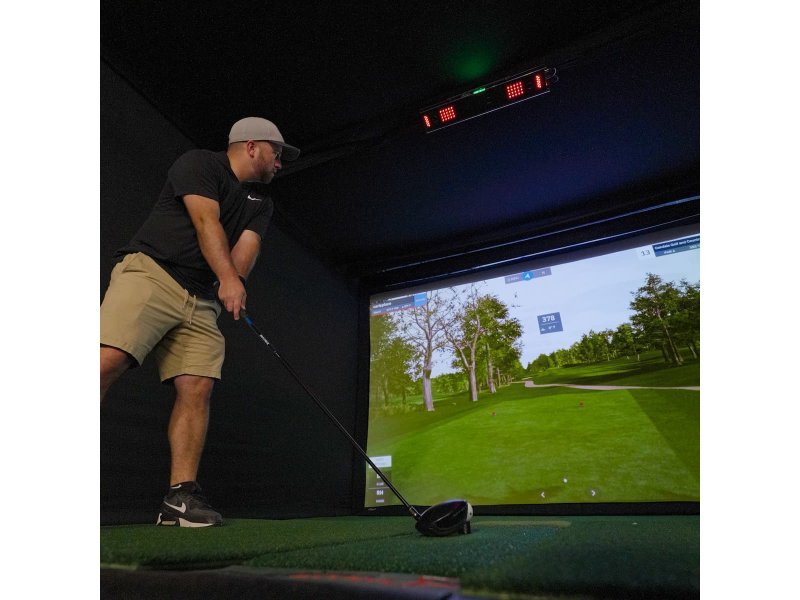 Uneekor EYE XO 2 Protective Case by Carl's Place for Home and Indoor Golf Simulators